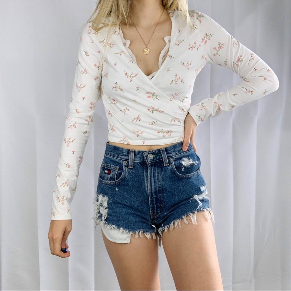 Brandy Melville white floral long sleeve wrap top
